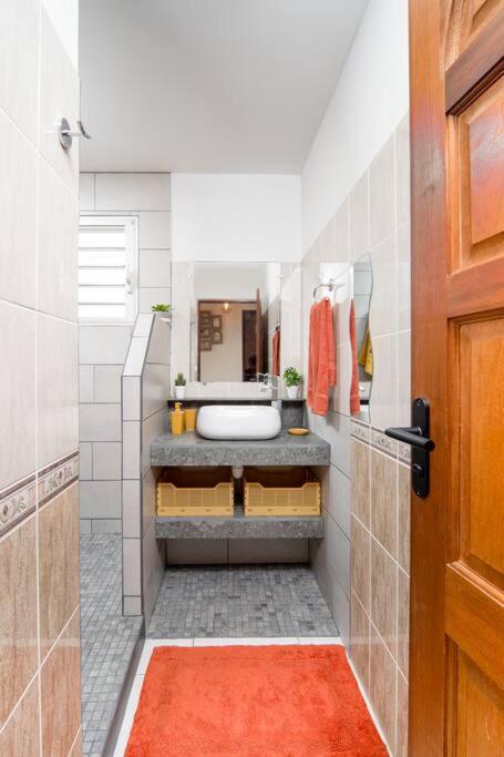 Ferienwohnung Le Logis Du Passant Riviere Saint-Louis Exterior foto
